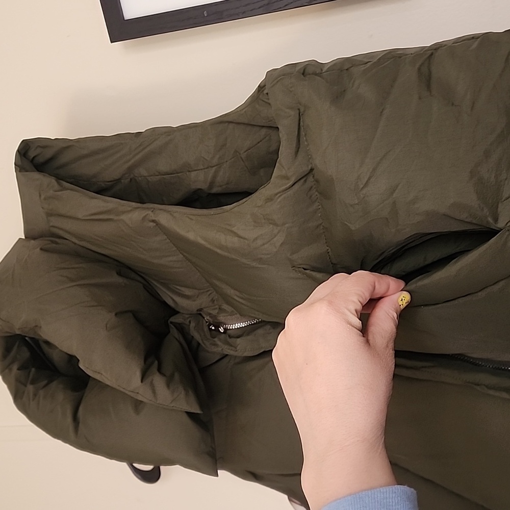 S. DEER Down Puffer Vest - Picture 7 of 8
